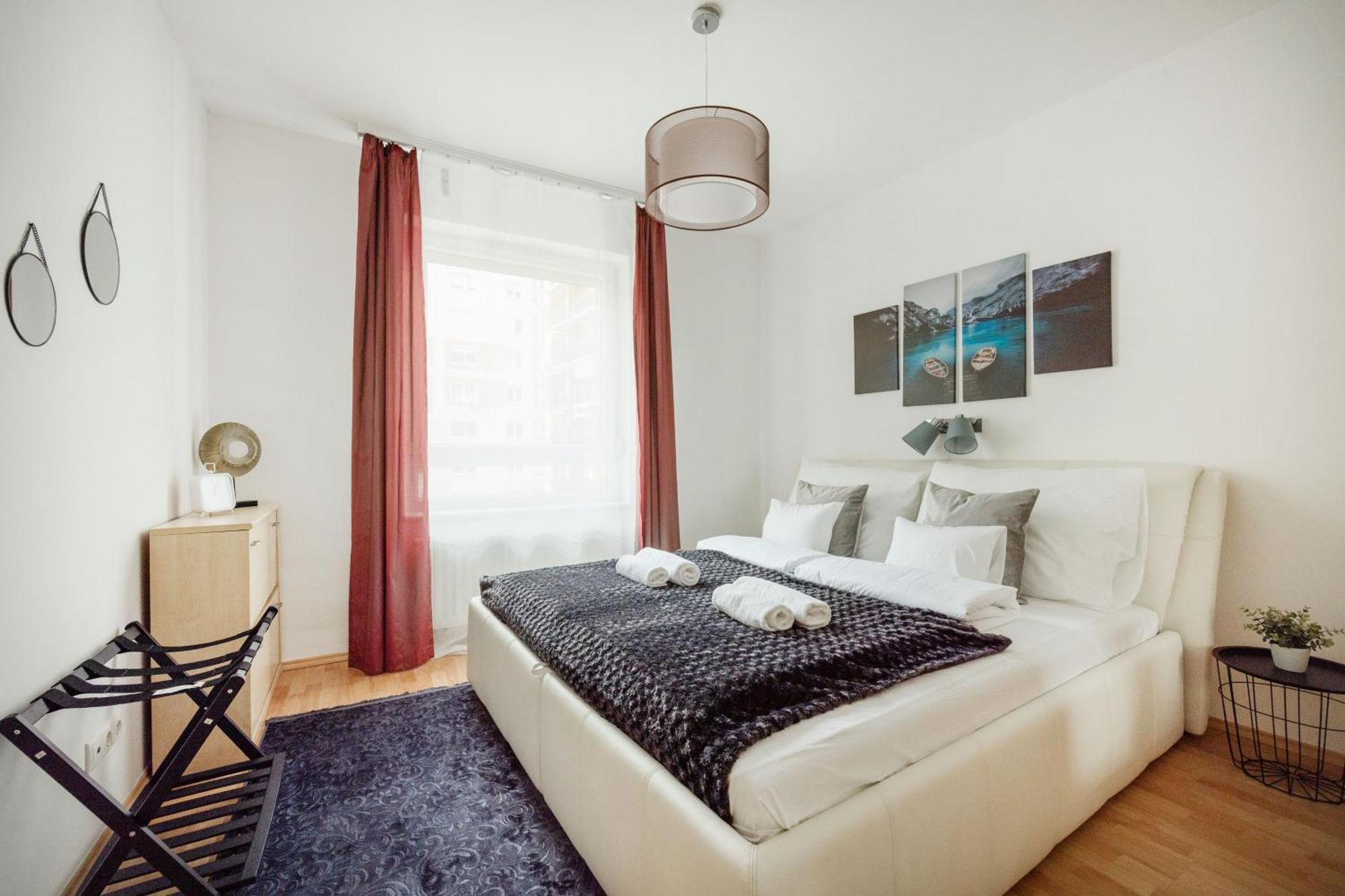 Modern Two-Bedroom Apartment With Free Parking ブダペスト エクステリア 写真