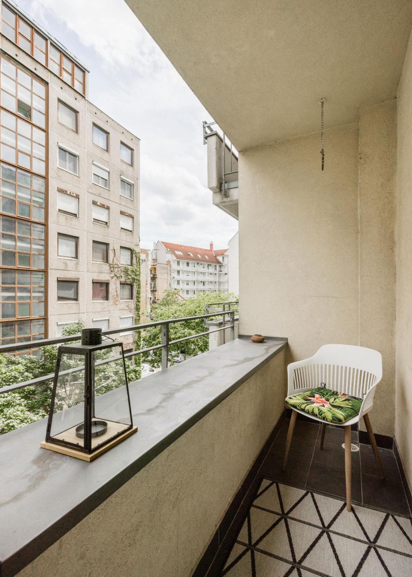 Modern Two-Bedroom Apartment With Free Parking ブダペスト エクステリア 写真